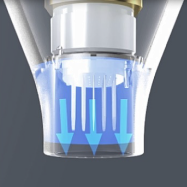 STEP4:針を抜去するとき空気が押し出される